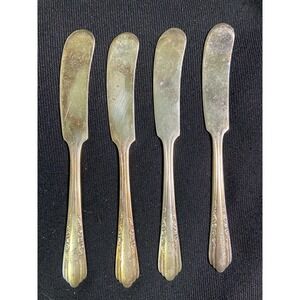Vintage Marathon 1941 Thalia Silverplate Set of 4 Butter Knives Mono D or E